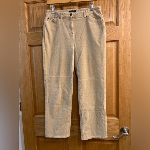 State-Ments Pants - State-Ments Petite Full-Length Tan Women’s Corduroy Pants - Size 10P - Mid-Rise